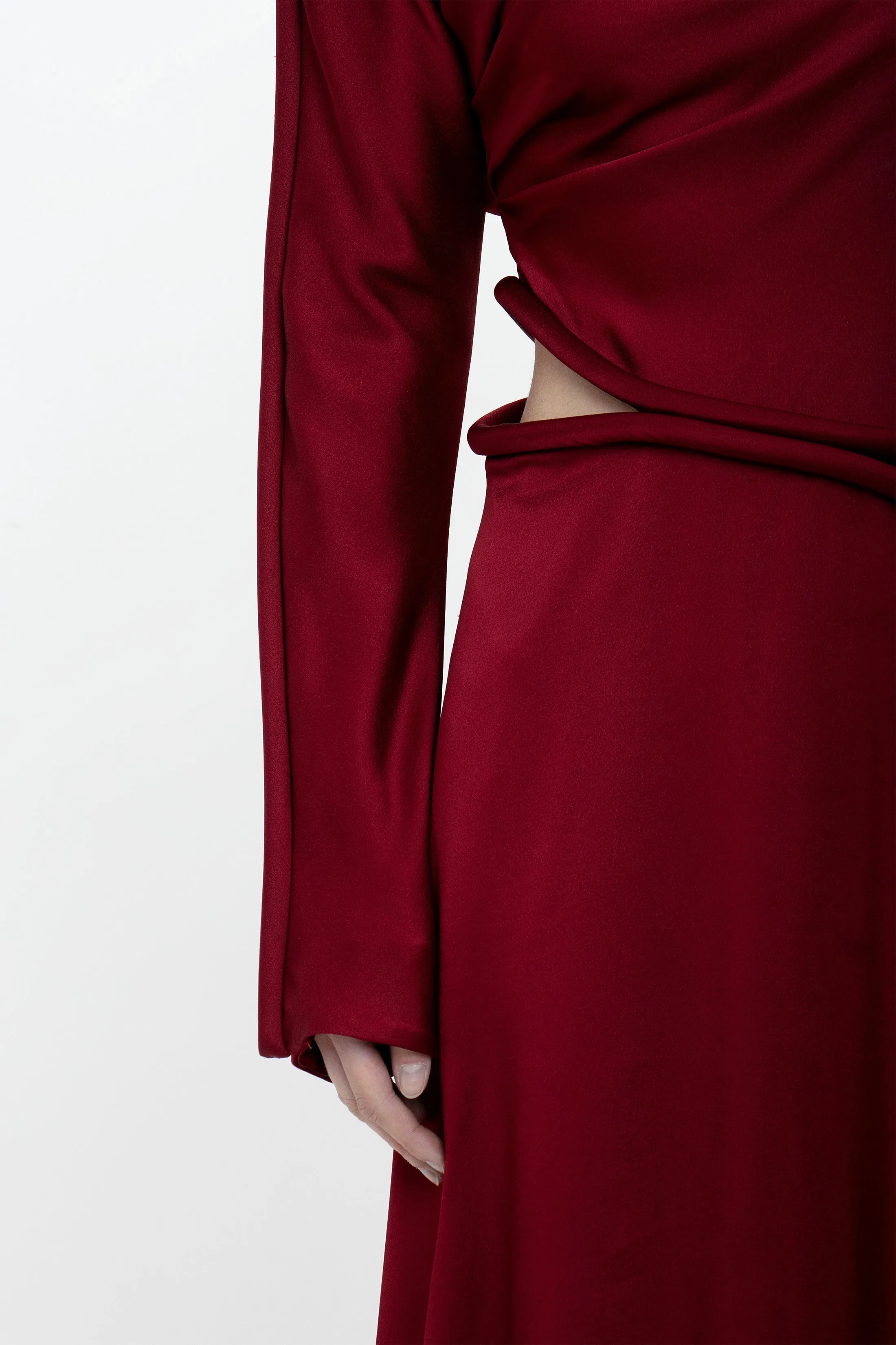 Padded Tube Detail Midi Dress In Oxblood