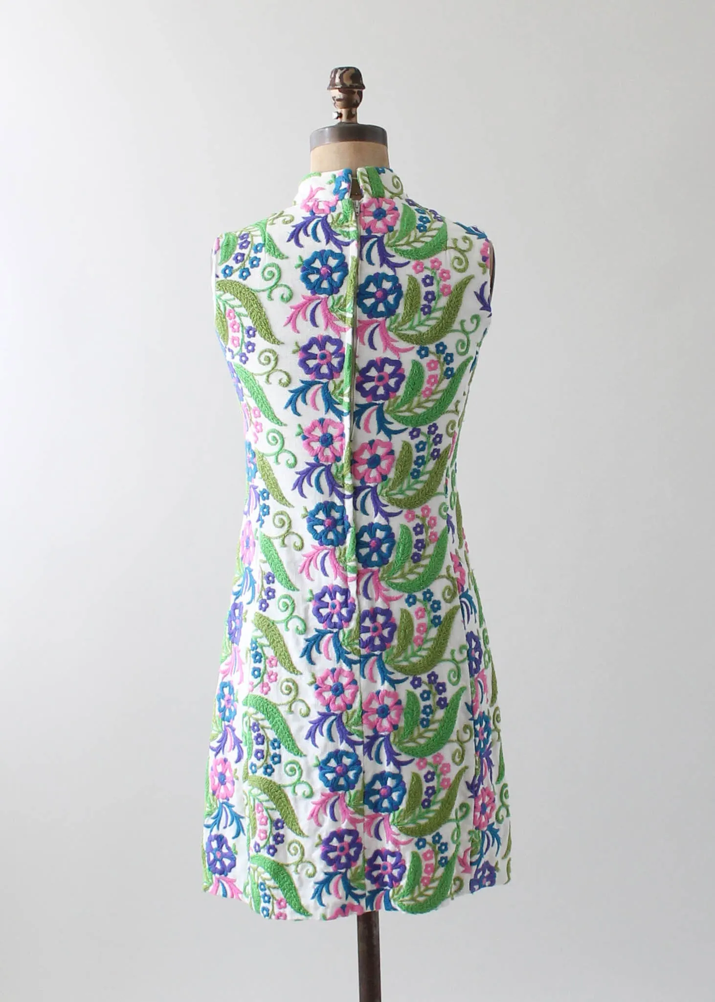 Vintage 1960s Crewel Embroidered Day Dress